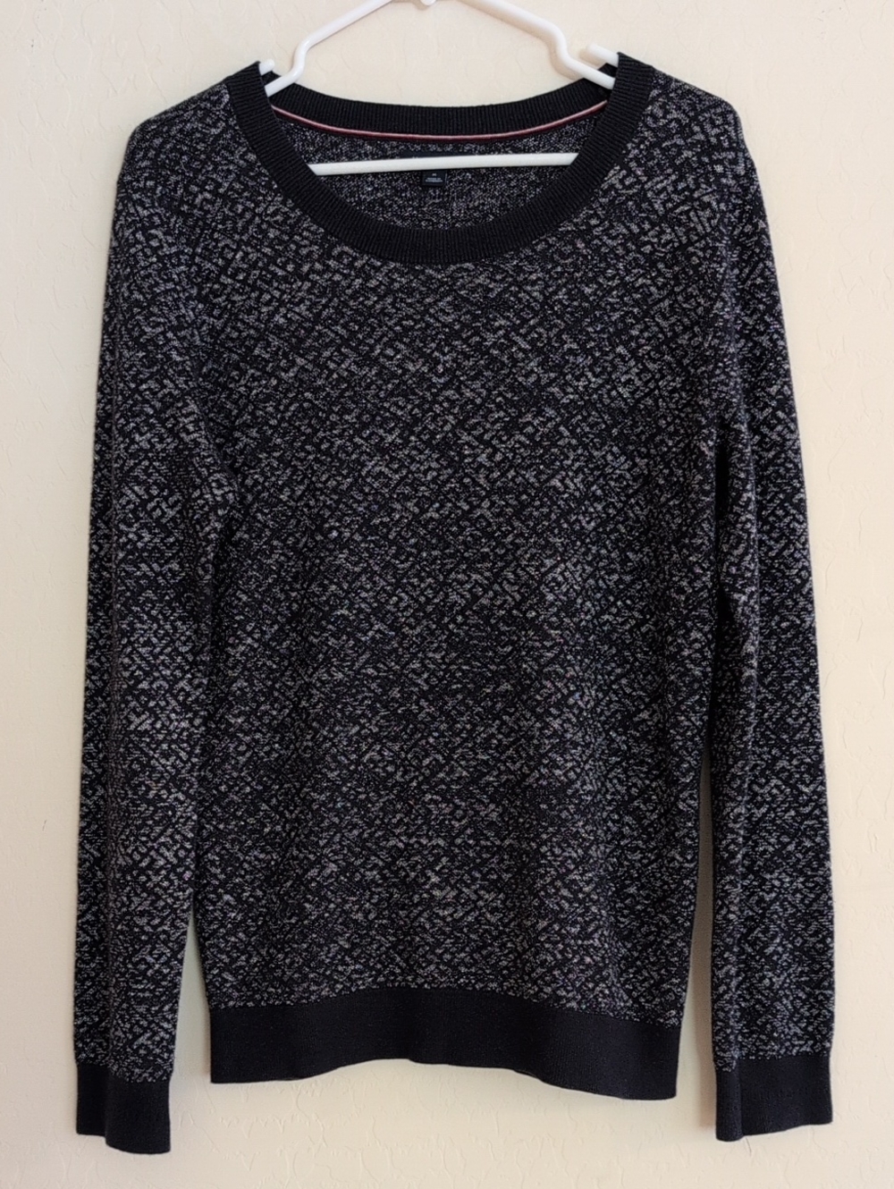 Tommy Hilfiger Metallic Silver Thread Logo Monogram Navy Blue Crew Sweater - M